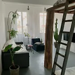 «  The Nest »