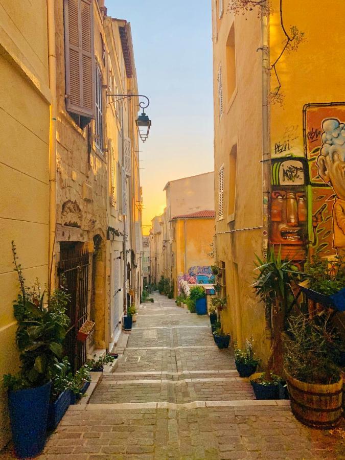 «  The Nest » Marseilles